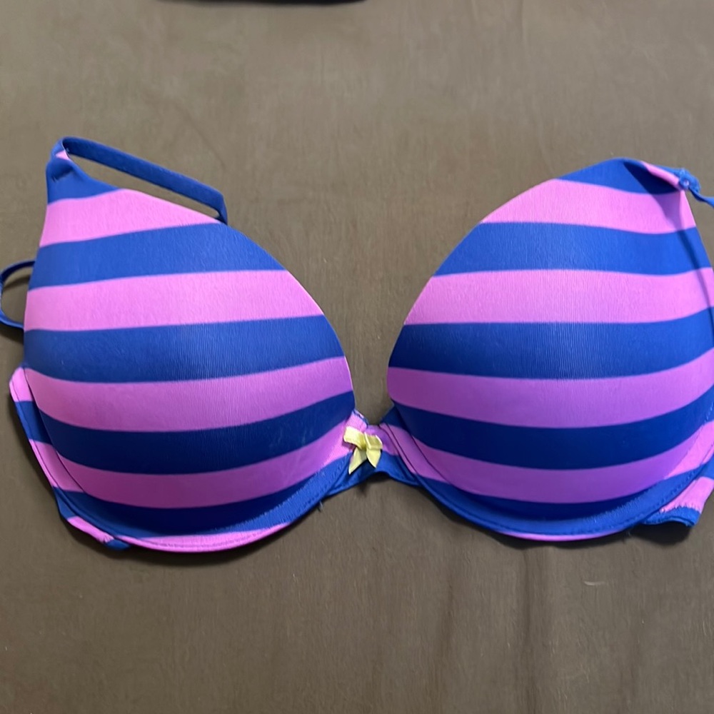 ‼️🅂🄾🄻🄳‼️Purple and Blue bra padded